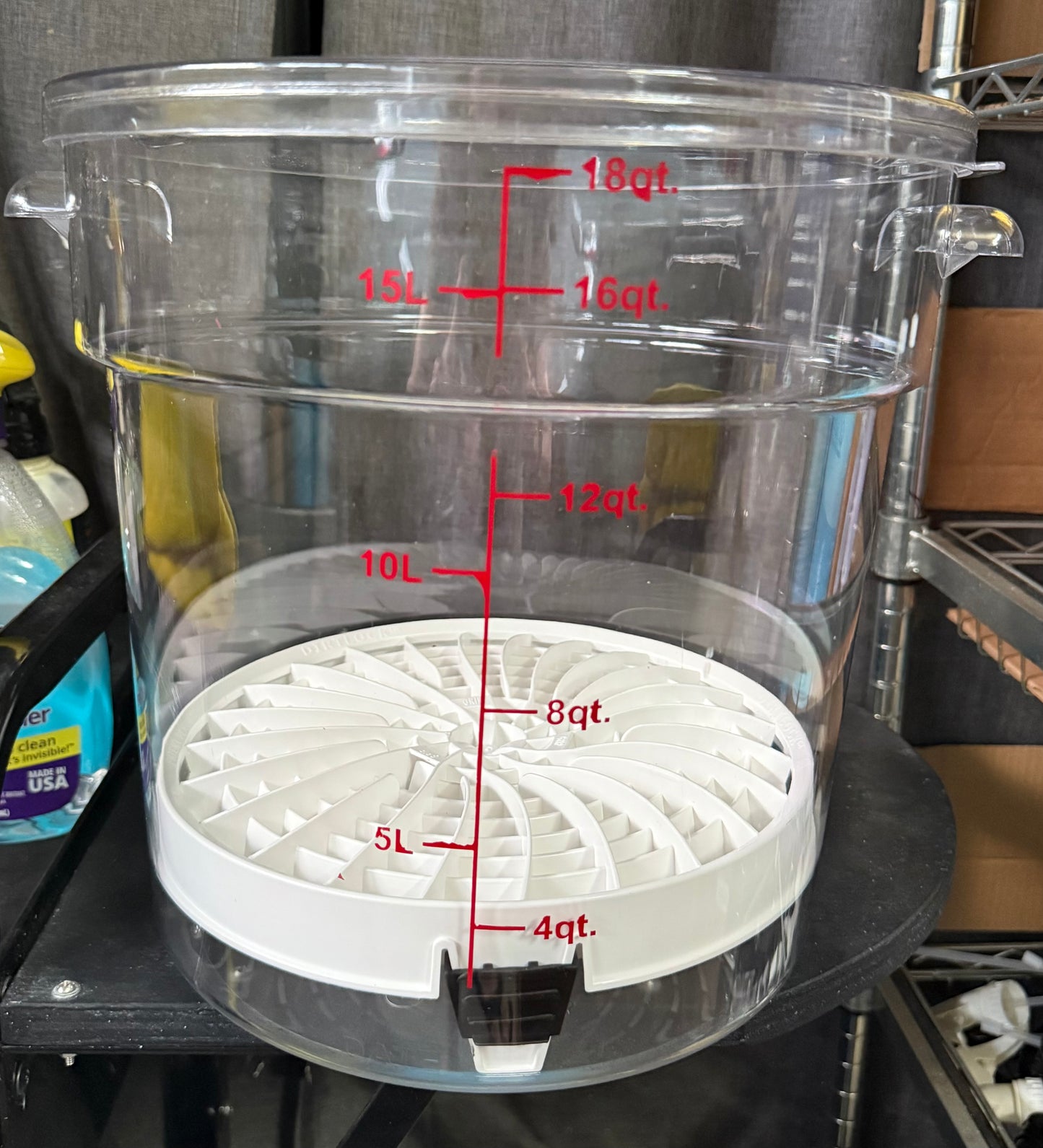 DETAIL GUARDZ - DIRT LOCK - CAR WASH BUCKET INSERT- WHITE