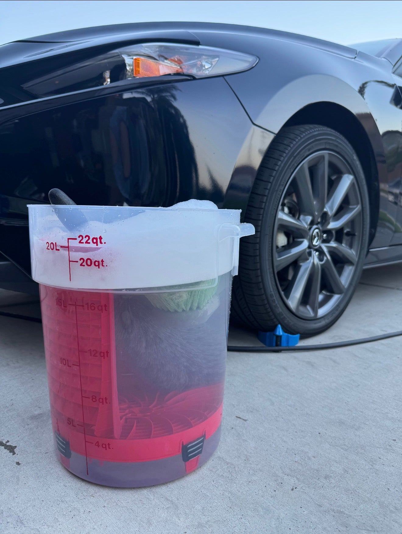 DETAIL GUARDZ - DIRT LOCK - CAR WASH BUCKET INSERT- WHITE