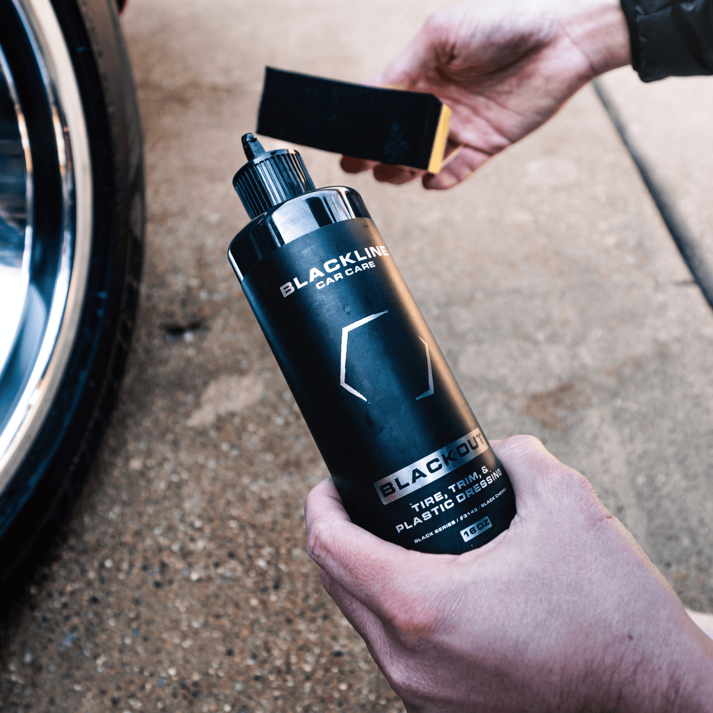BLACKLINE® BLACKOUT TRIM & TIRE DRESSING