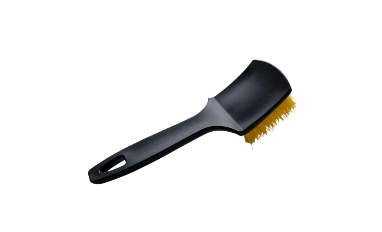 TIRE SCRUBBING BRUSH